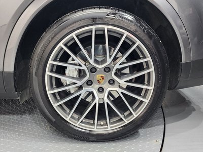 PORSCHE CAYENNE - 8
