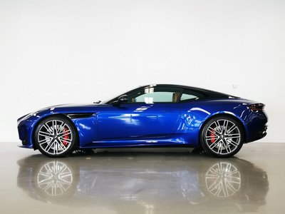 2024 Aston Martin DB12 照片 25