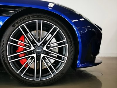2024 Aston Martin DB12 照片 4