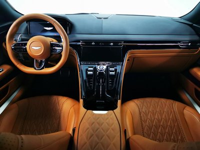 2024 Aston Martin DB12 照片 3
