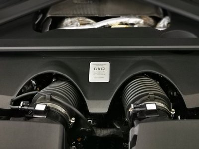 2024 Aston Martin DB12 照片 23