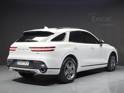 صورة 4 لـ 2021 Genesis GV70