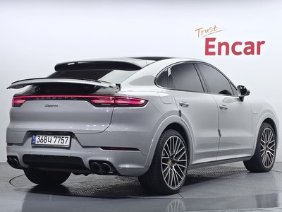 PORSCHE CAYENNE - 4
