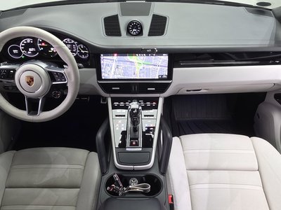 PORSCHE CAYENNE - 5