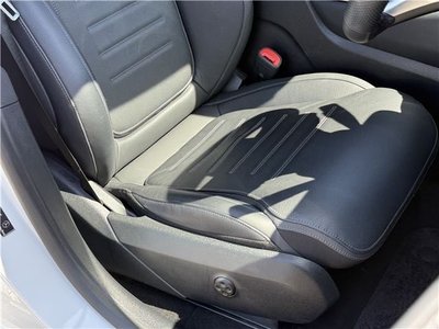 MERCEDES-BENZ GLC - 10