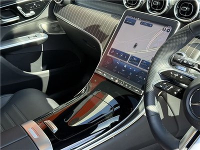 MERCEDES-BENZ GLC - 7