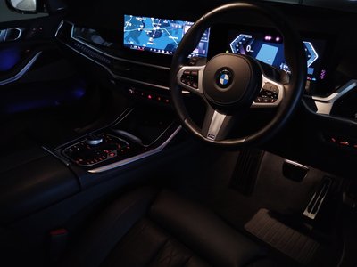 2023 BMW X7 — миниатюра 14