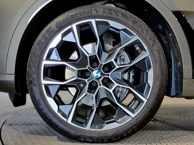 2023 BMW X7 — миниатюра 27
