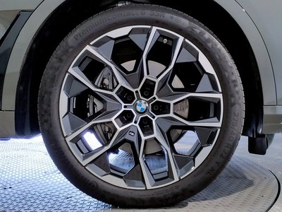 2023 BMW X7 — миниатюра 24