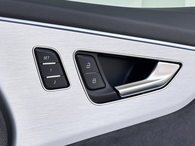 2024 AUDI Q7 — миниатюра 23