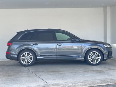 صورة 10 لـ 2024 AUDI Q7