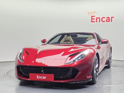 FERRARI 812 - 2
