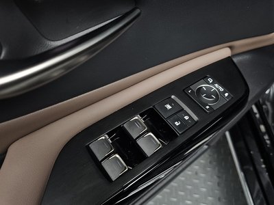 2025 Lexus ES — миниатюра 39