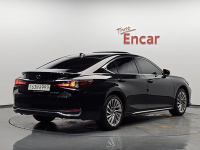 2025 LEXUS ES 照片 6