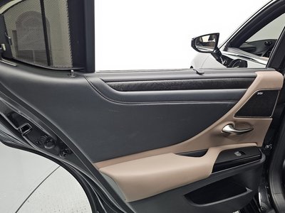 2025 Lexus ES — миниатюра 16