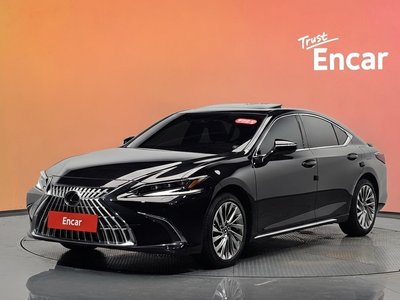 2025 LEXUS ES 照片 1