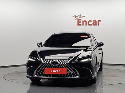 2025 LEXUS ES 照片 2