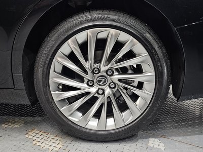 2025 LEXUS ES 照片 9