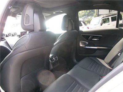 2025 Mercedes-BENZ C-CLASS 缩略图 32