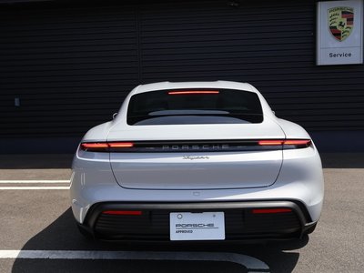 صورة مصغرة 11 لـ 2026 Porsche TAYCAN