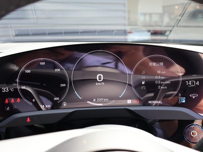 صورة مصغرة 25 لـ 2026 Porsche TAYCAN