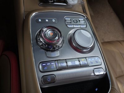 صورة 9 لـ 2022 Genesis G90 (RS4)