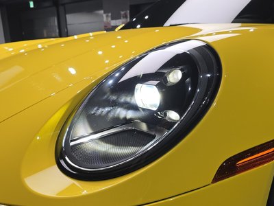 PORSCHE 911 - 9