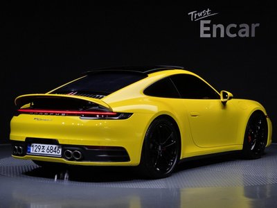 PORSCHE 911 - 4