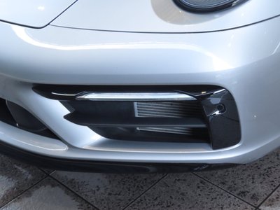 PORSCHE 911 - 9