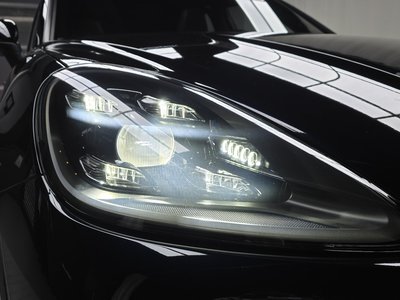 PORSCHE CAYENNE - 9