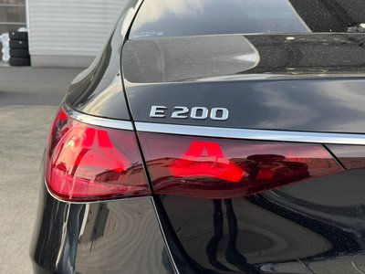 MERCEDES-BENZ E-CLASS - 6