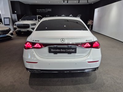 MERCEDES-BENZ E-CLASS - 3