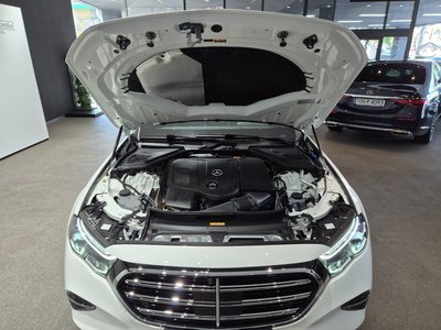 MERCEDES-BENZ E-CLASS - 7