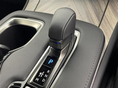 2024 Lexus LM — миниатюра 25