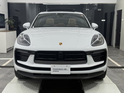 PORSCHE MACAN - 2
