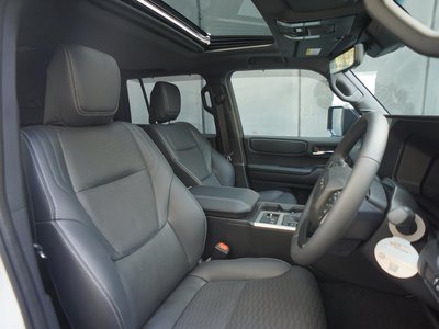 TOYOTA LAND CRUISER 250 - 10