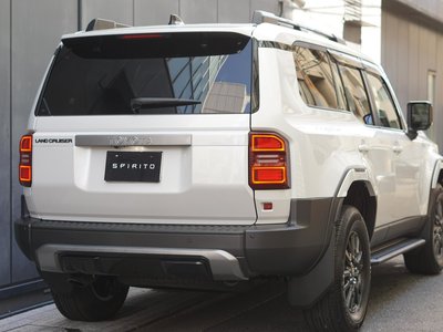 TOYOTA LAND CRUISER 250 - 4