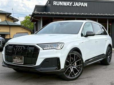 AUDI Q7 - 1