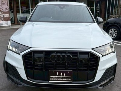 AUDI Q7 - 7