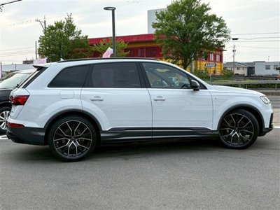 AUDI Q7 - 9