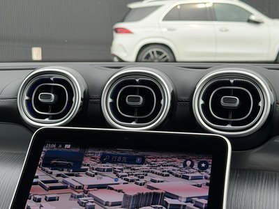 2025 Mercedes-BENZ GLC 缩略图 46