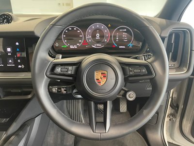 صورة مصغرة 50 لـ 2025 Porsche CAYENNE