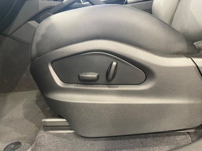 صورة مصغرة 32 لـ 2025 Porsche CAYENNE