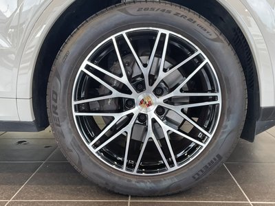 صورة مصغرة 19 لـ 2025 Porsche CAYENNE