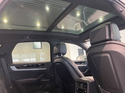 صورة مصغرة 18 لـ 2025 Porsche CAYENNE