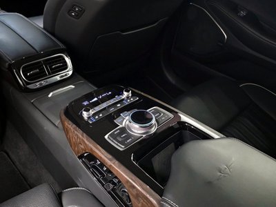 2019 Genesis G90 缩略图 18