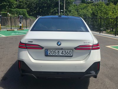 صورة 3 لـ 2024 BMW 5 SERIES