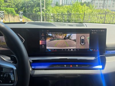 صورة مصغرة 11 لـ 2024 BMW 5 SERIES