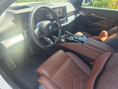 صورة 9 لـ 2024 BMW 5 SERIES