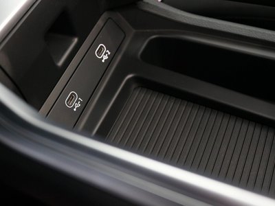 صورة مصغرة 19 لـ 2024 AUDI Q8 SPORTBACK E-TRON